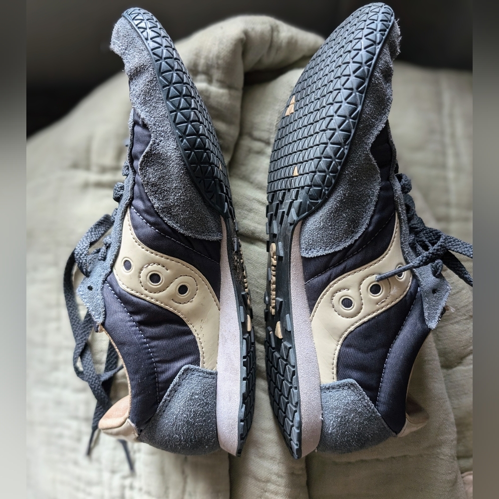 Women's Saucony Suede Sneakers